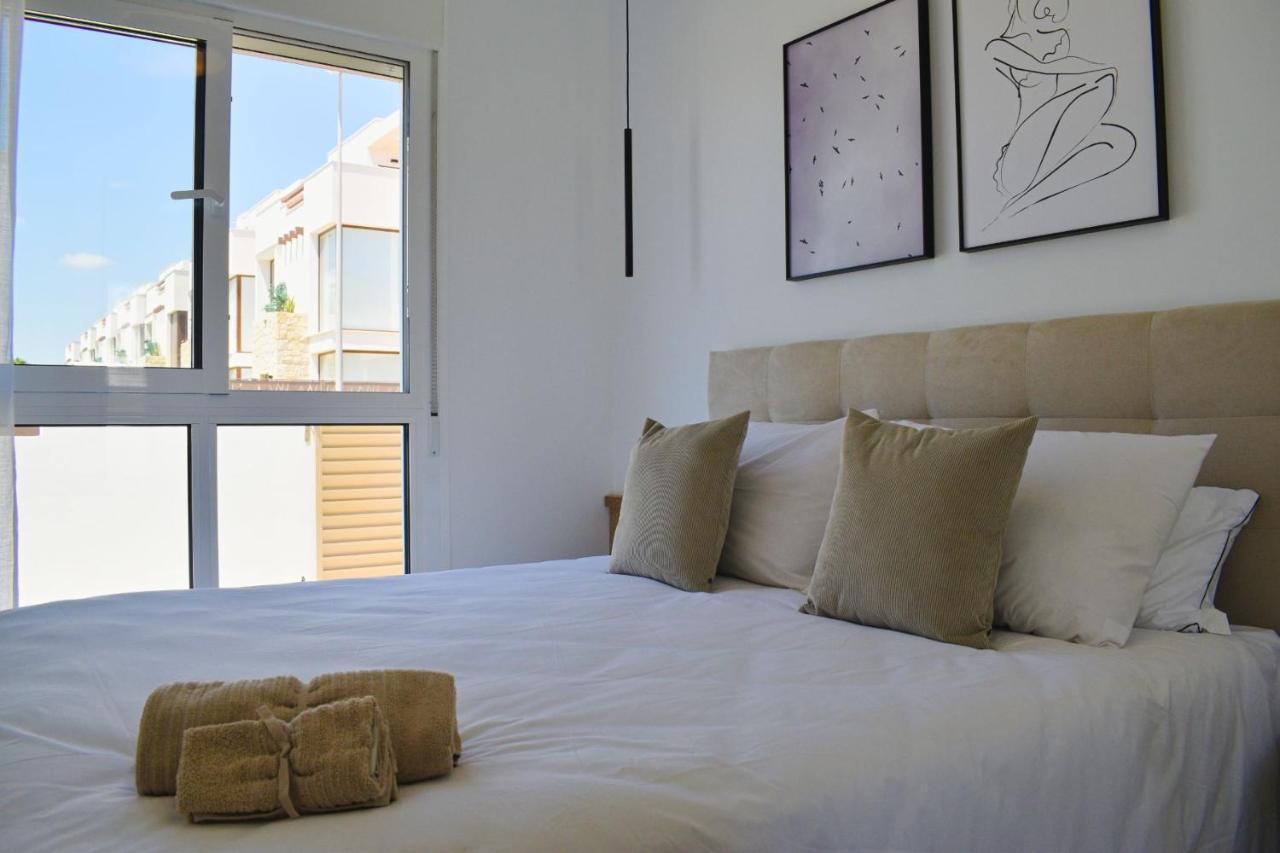 New Build Apartment On Beautiful Modern Complex Rojales Exterior photo