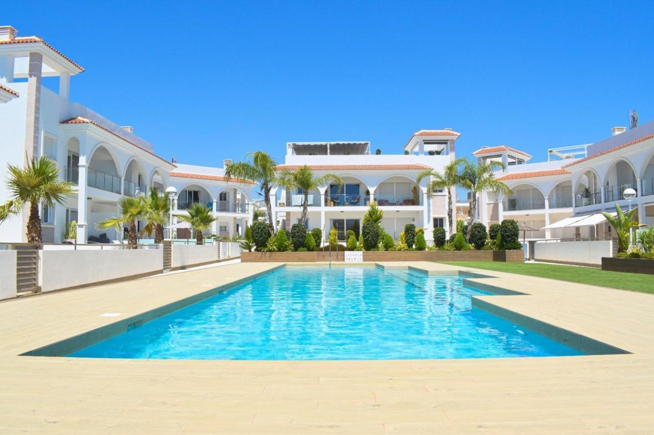 New Build Apartment On Beautiful Modern Complex Rojales Exterior photo