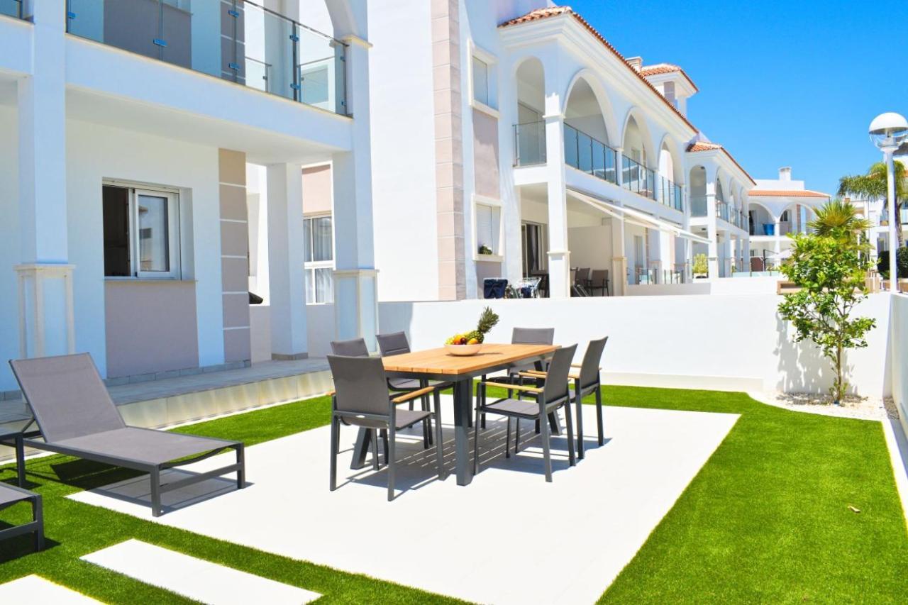 New Build Apartment On Beautiful Modern Complex Rojales Exterior photo